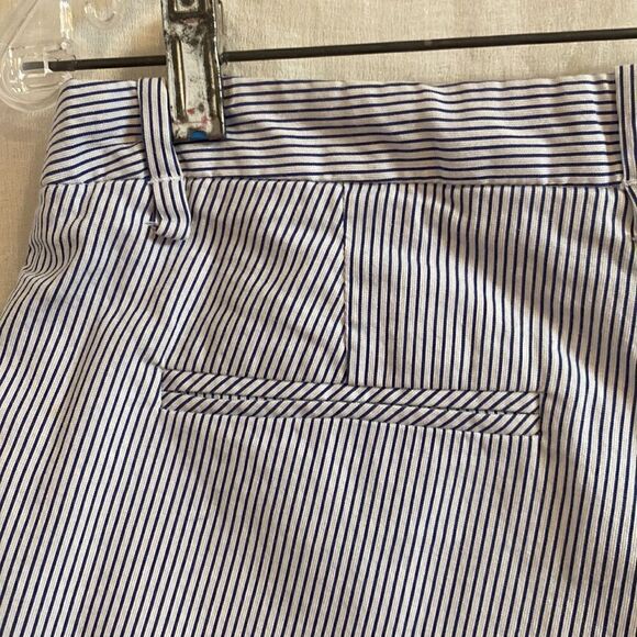 Shorts Blue and White Stripe with Cuffs Size Medium - Picture 4 of 4